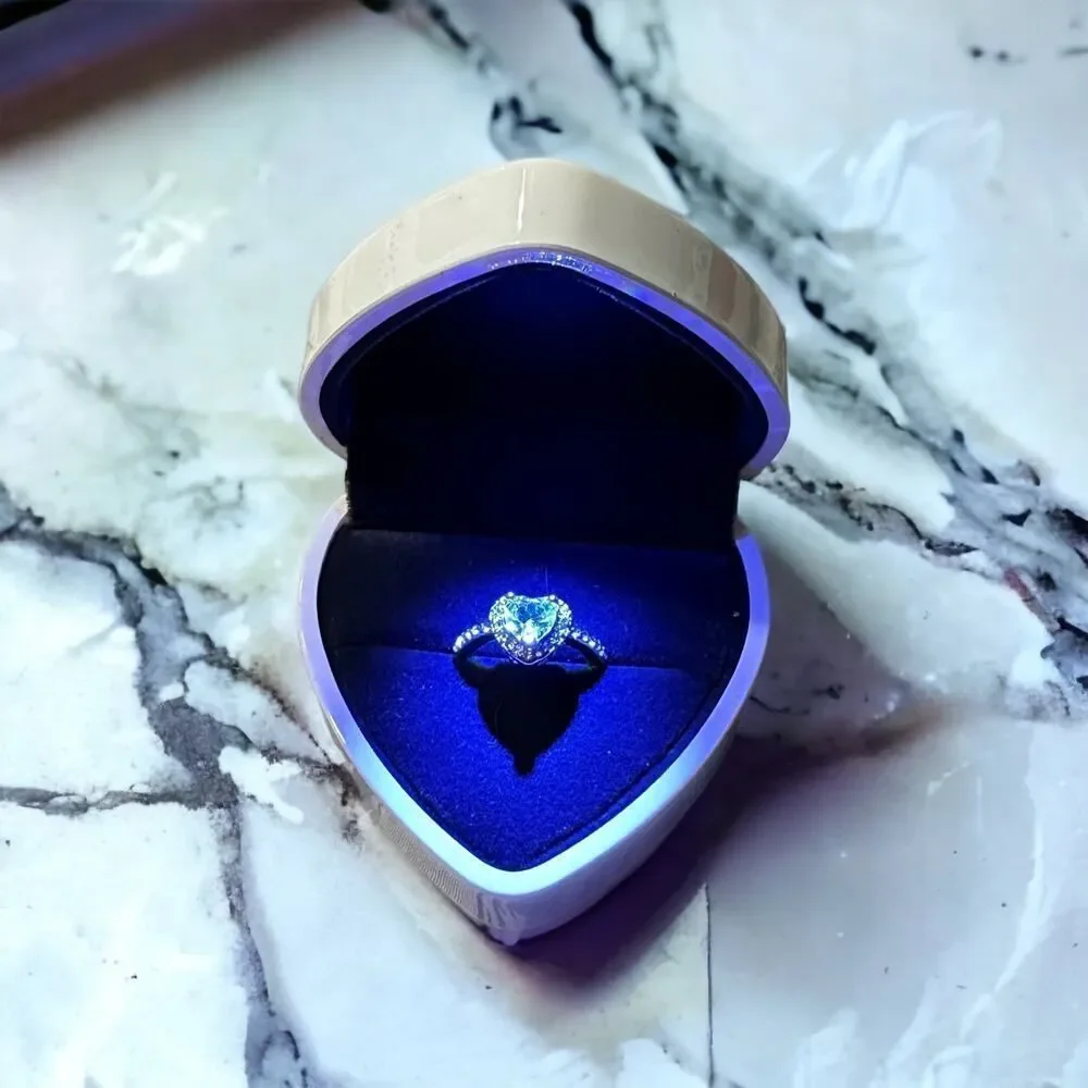 Silver Heart Cubic Zirconia Women's Ring Size 8 NEW IN BOX